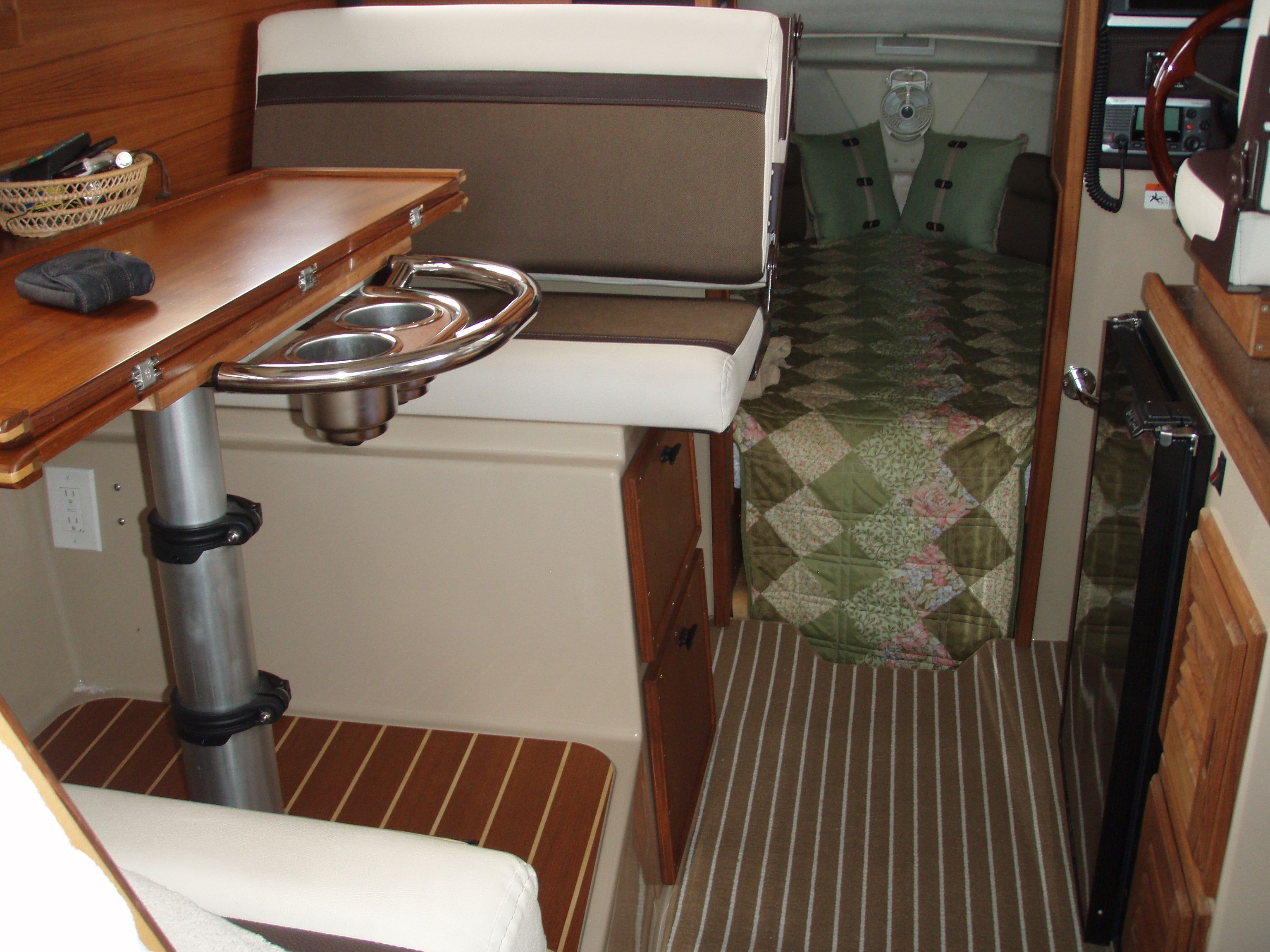 2014 Ranger Tugs R-27 - 26