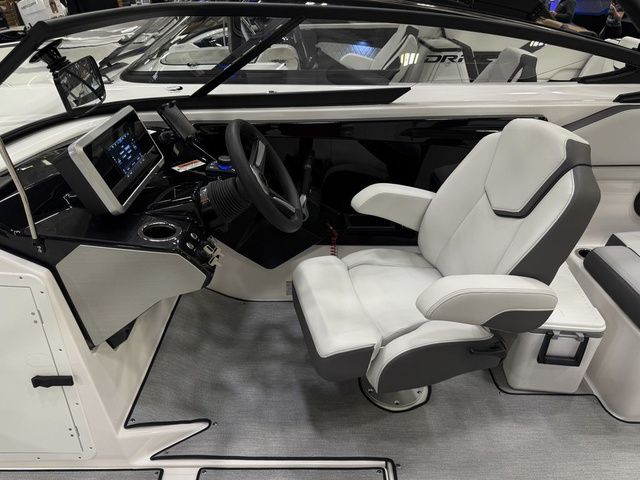 2026 Yamaha Boats AR250 - 14