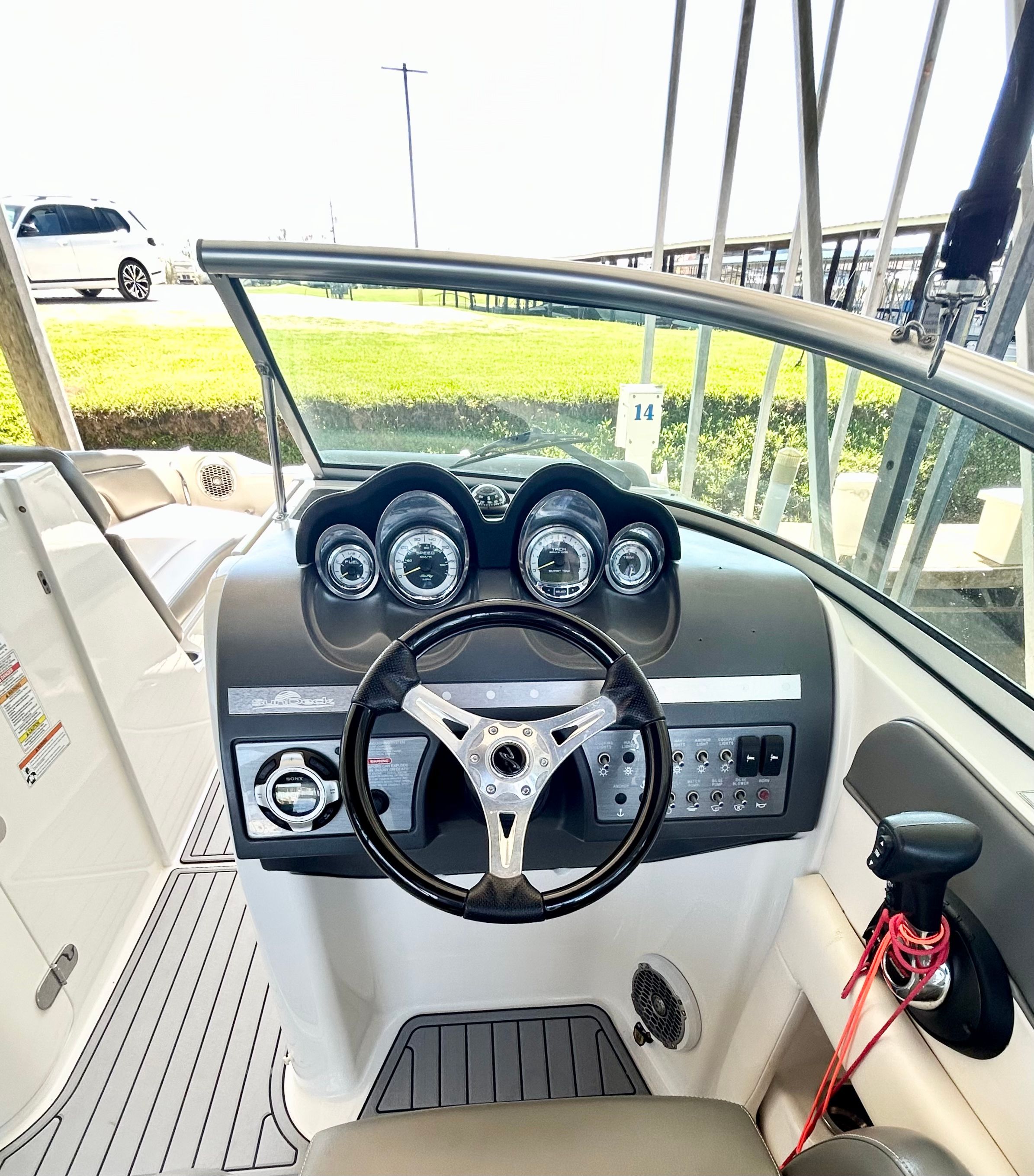 2011 Sea Ray 280 Sundeck - 5