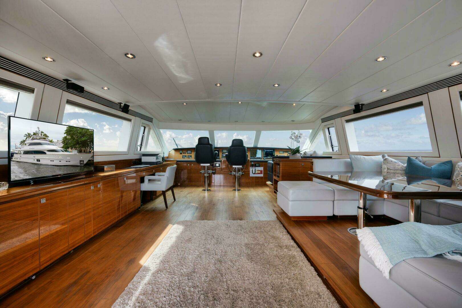 2012 Horizon P110 Tri-Deck - Image 30