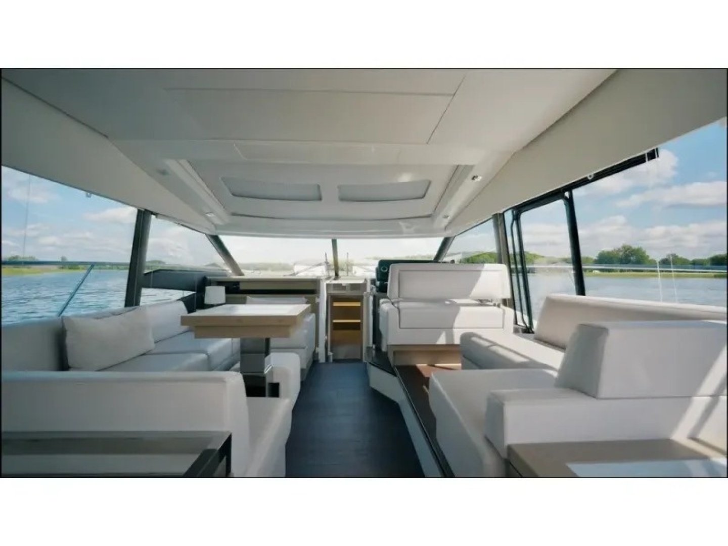 2018 Present Yachts 520S - Image 19