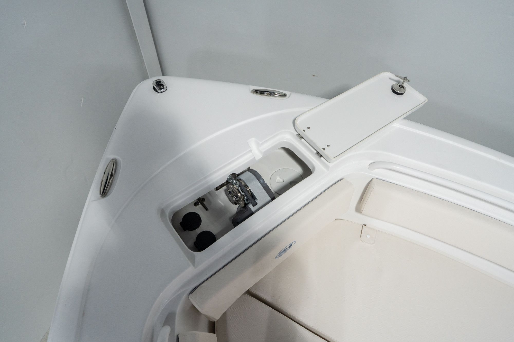 2026 Sea Hunt Ultra 245 SE - 23