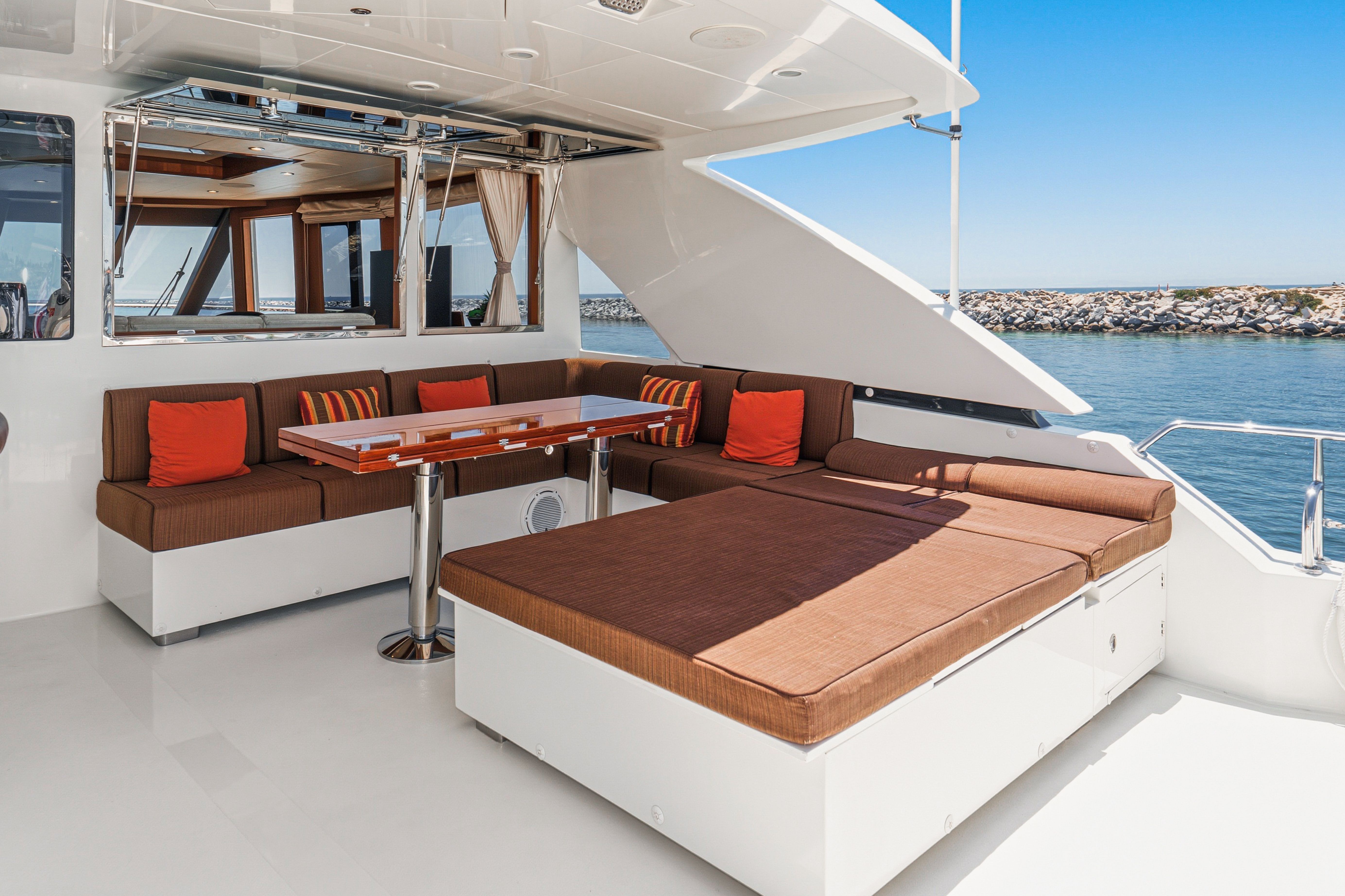 2015 Ocean Alexander 90 Skylounge Motoryacht - 77