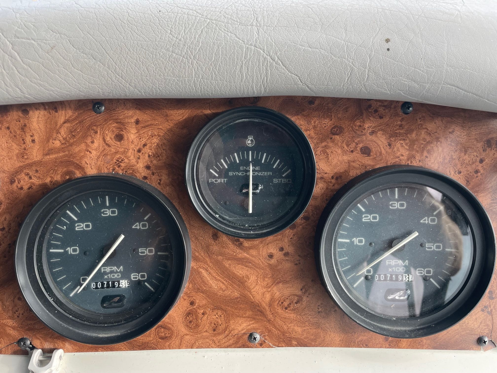 1994 Sea Ray 400 Express Cruiser - 13