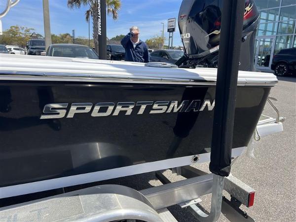 2022 Sportsman Tournament 214 SBX Bay Boat - 7