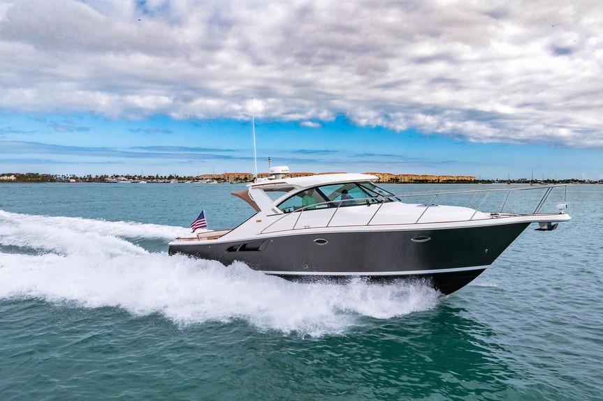 2013 Tiara Yachts 3600 Coronet
