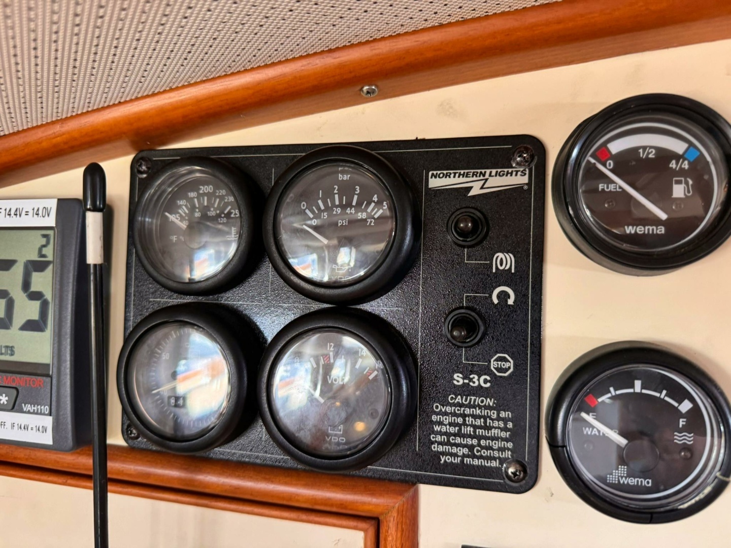 1999 Grand Banks Yachts — - Image 23