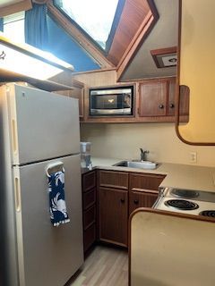 1981 Hatteras Motoryacht - 14