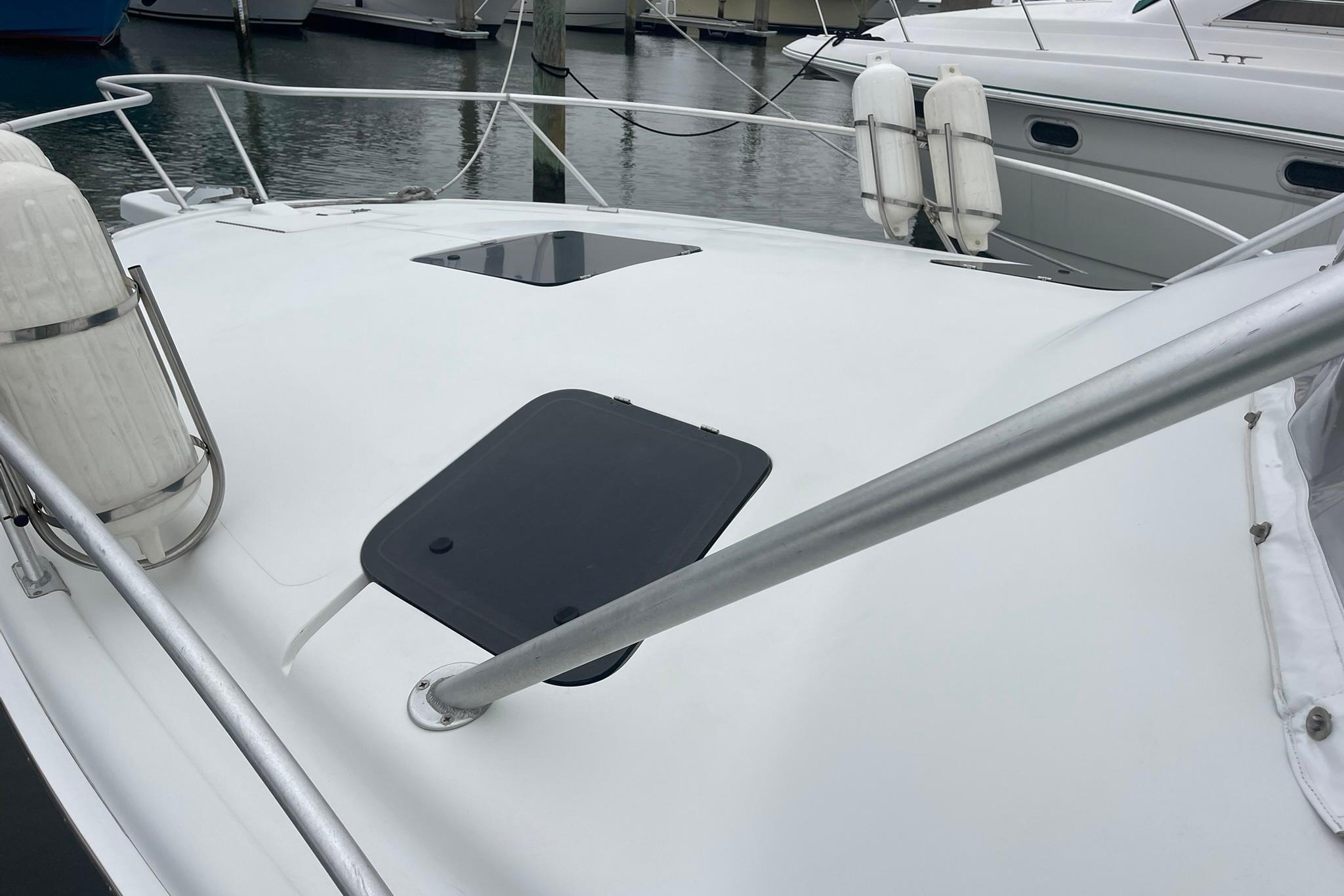 FOREDECK OVERVIEW