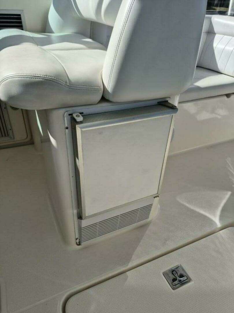 2004 Riviera 4000 Offshore - Image 34