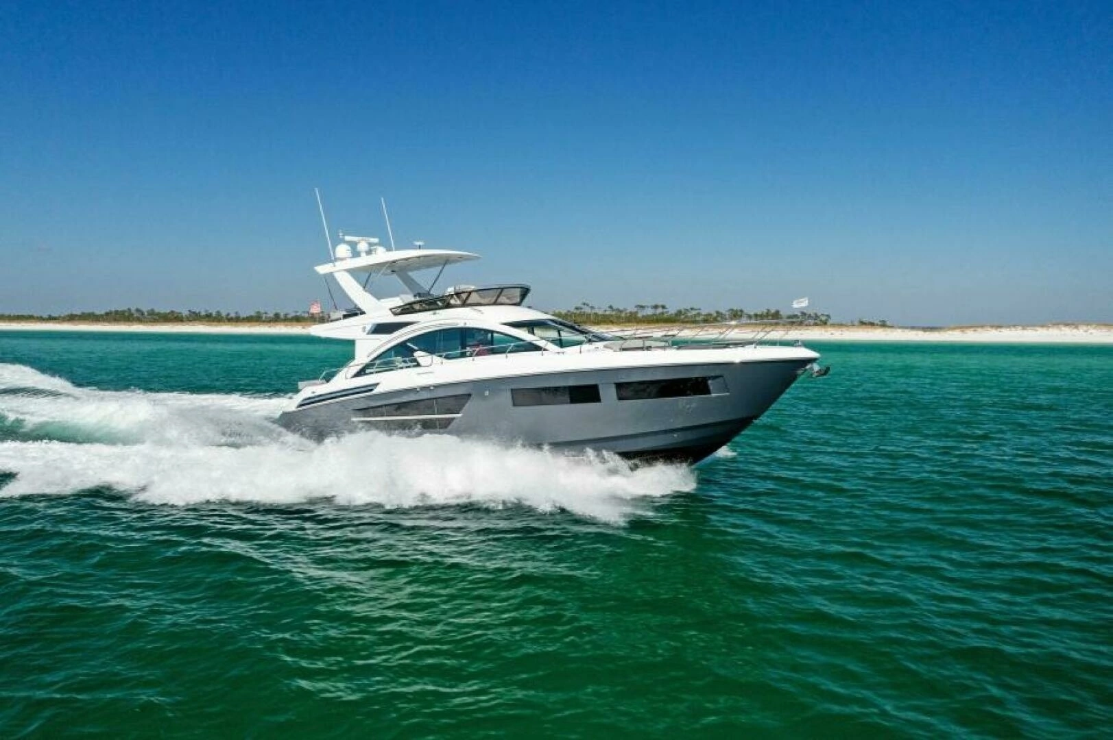 2023 Cruisers Yachts 60 Cantius Fly - Image 56