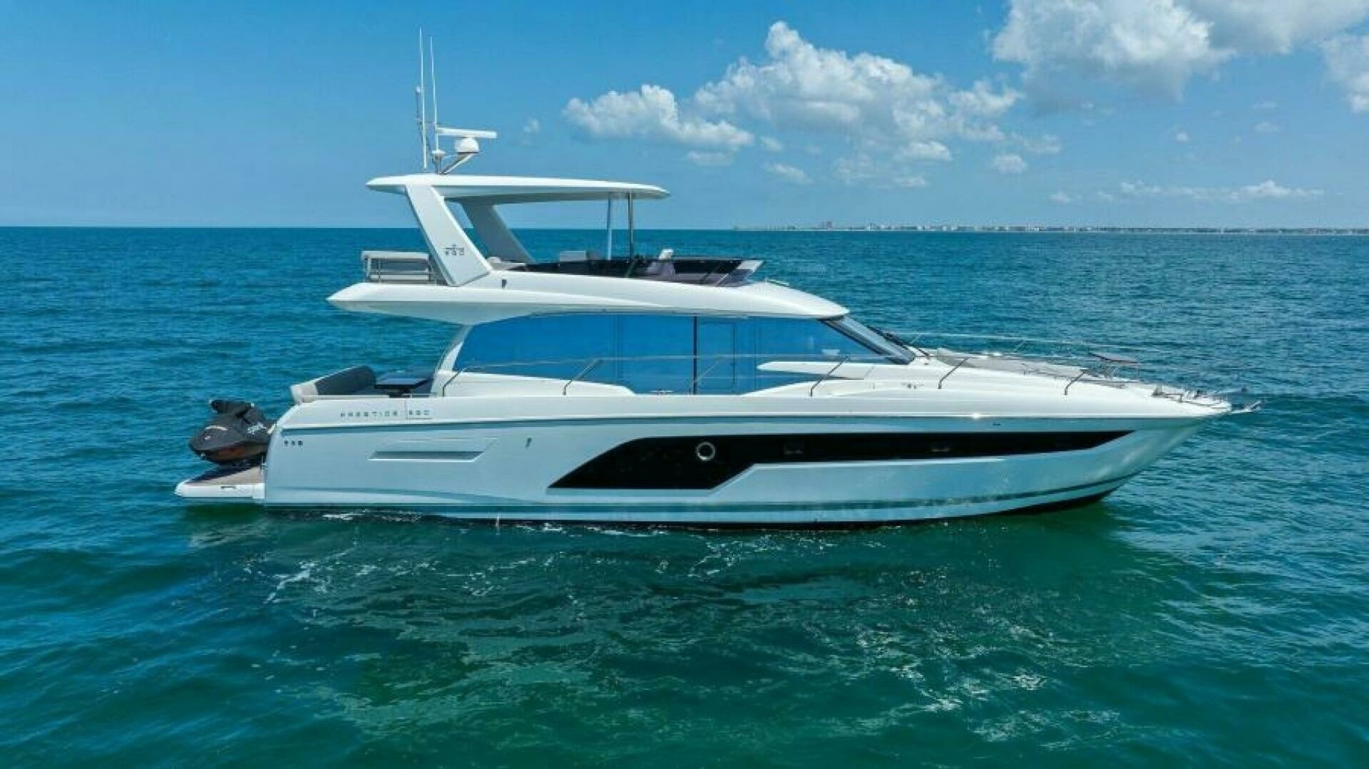 2022 Prestige 590 Flybridge - Image 81
