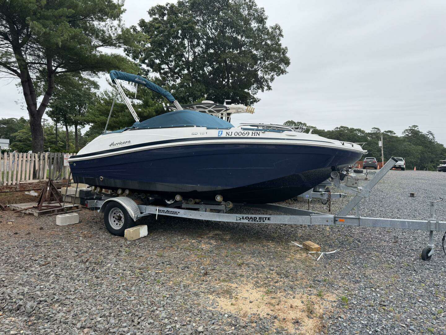 2019 Hurricane SunDeck 191 OB - Image 2