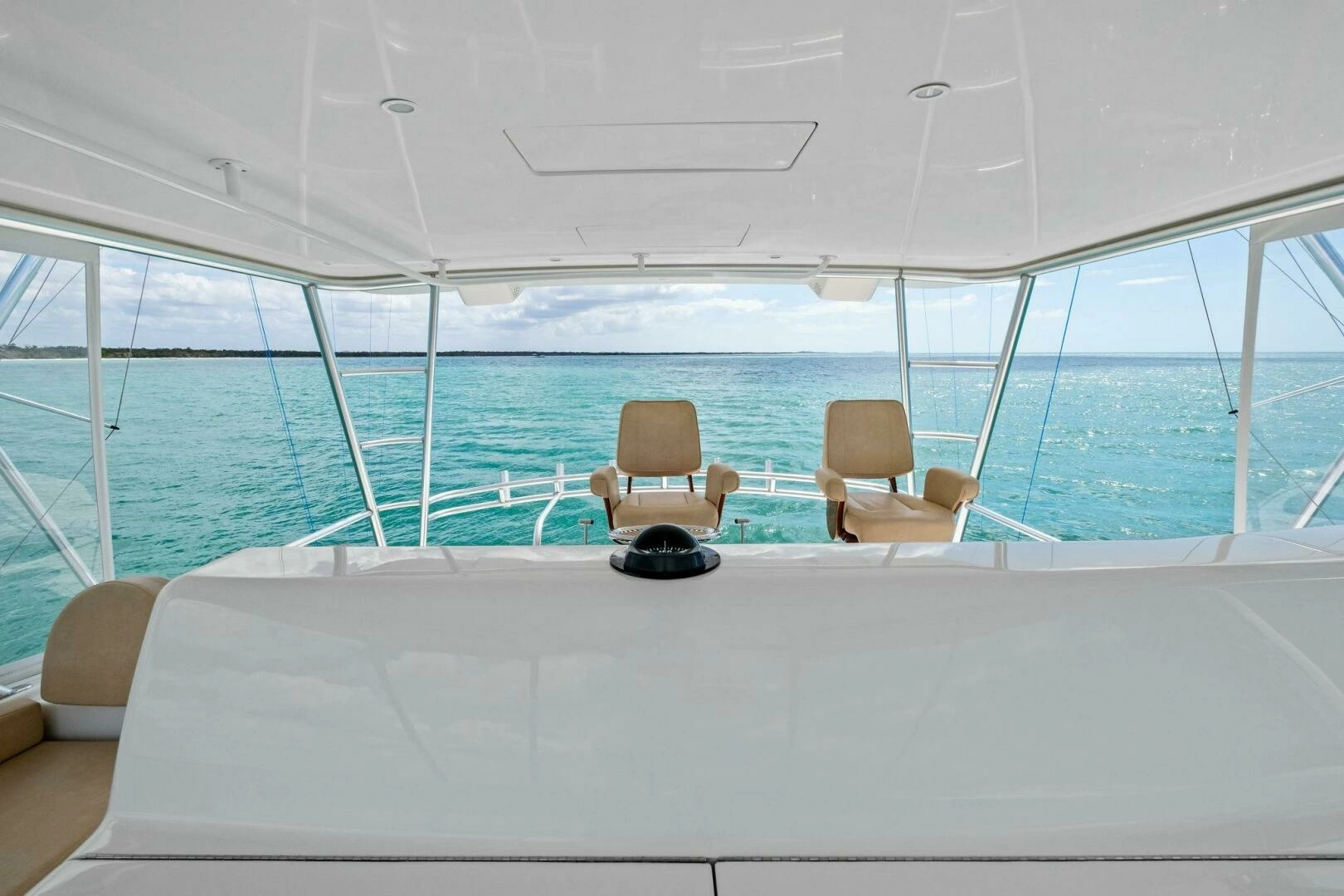 2008 Viking 64 Convertible - Image 22