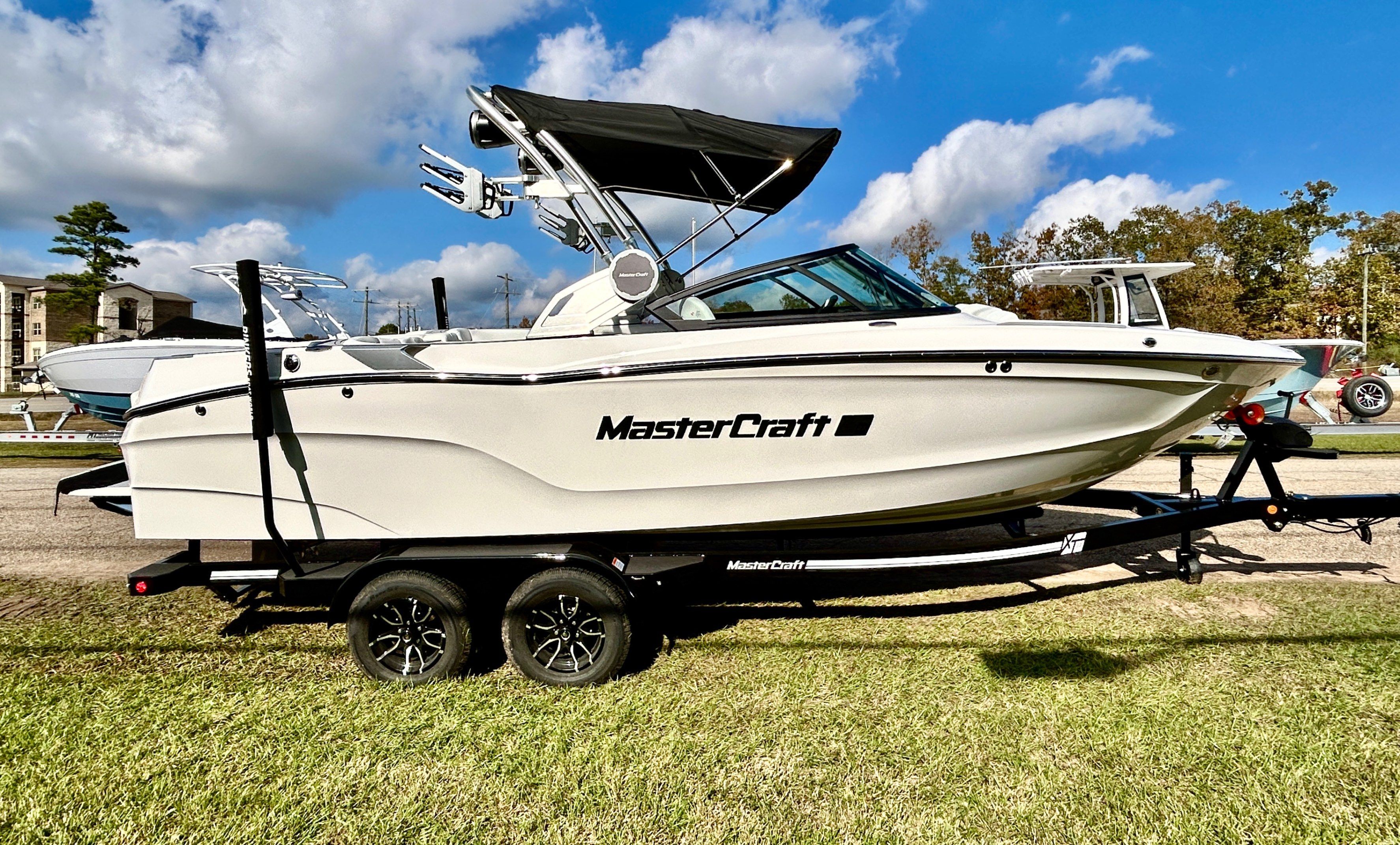 2026 MasterCraft XT23 - 2