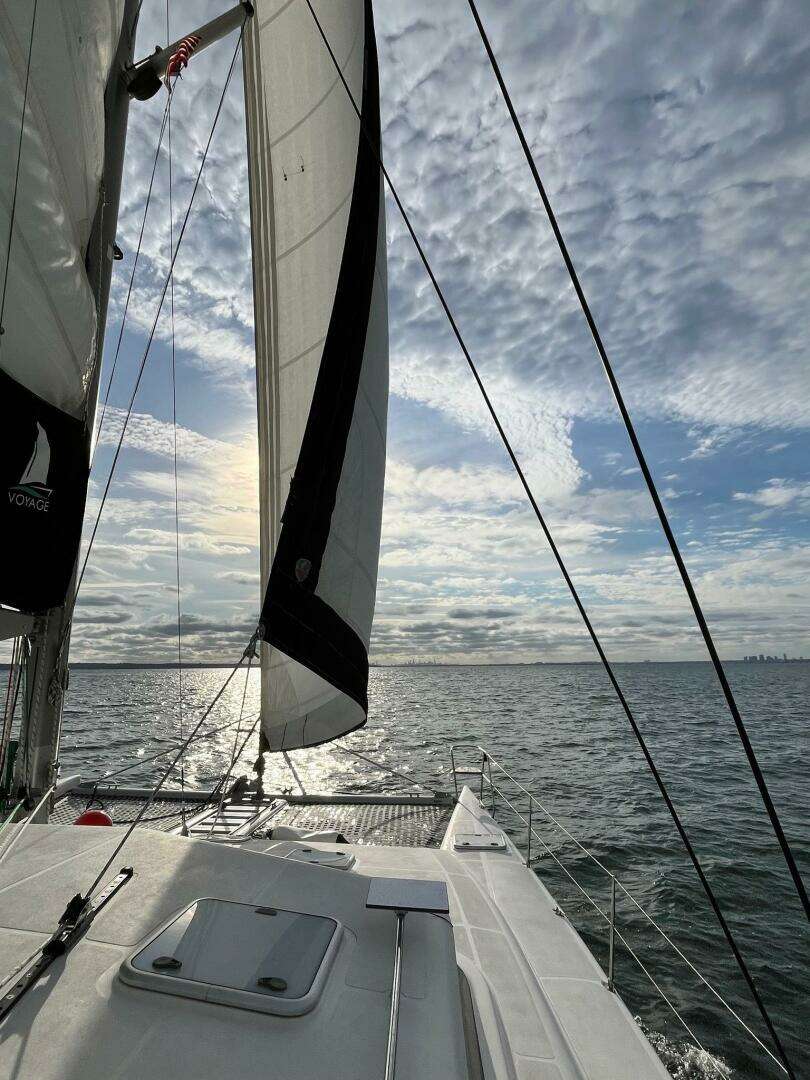 2013 Voyage Yachts 520 - Image 4