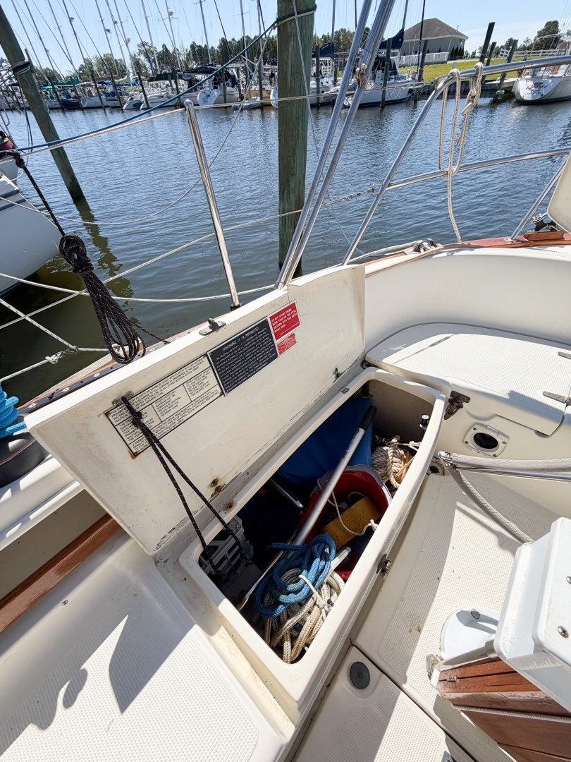 1998 Pacific Seacraft 37 - Image 68