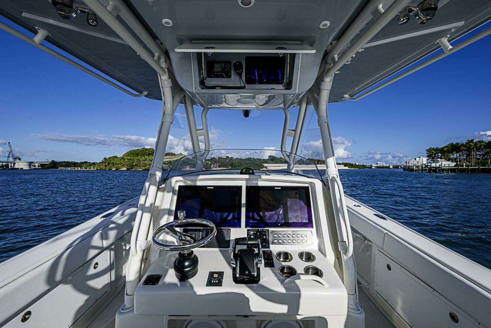 2011 Yellowfin 39 Offshore - Image 11