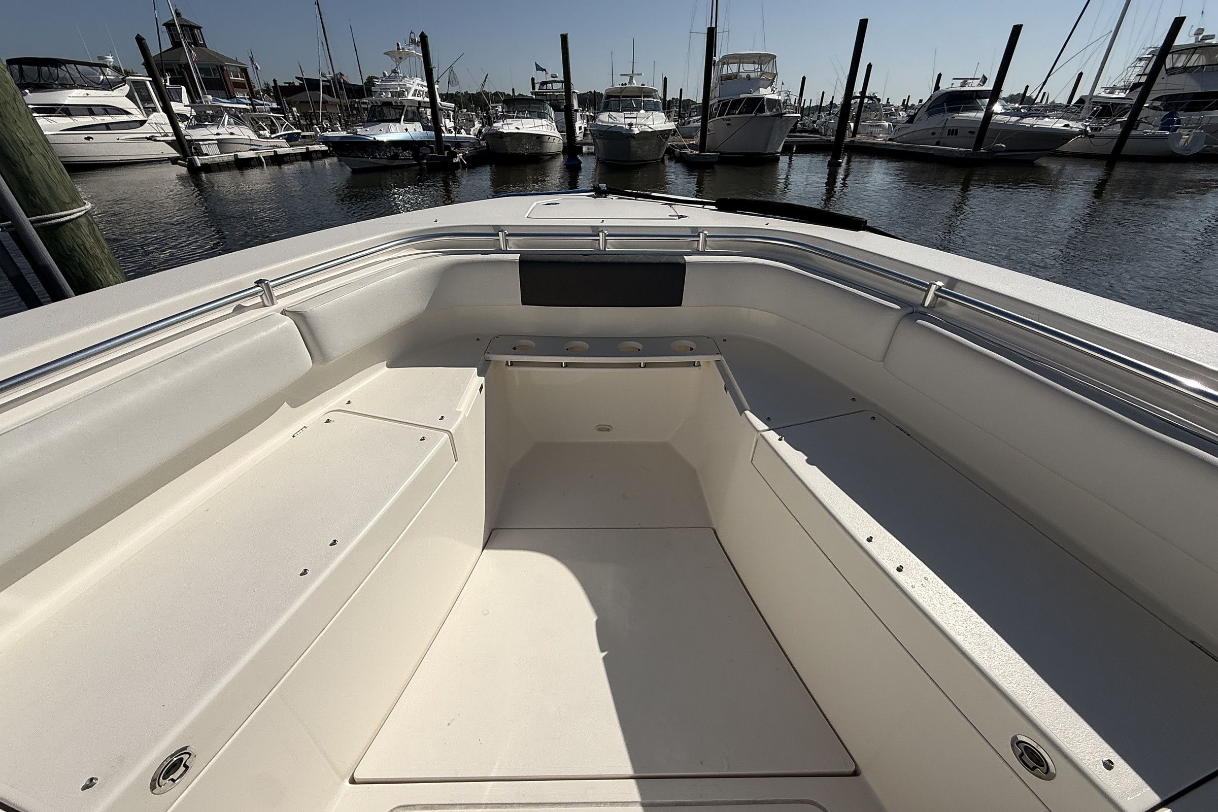 2015 Cobia Center Console 344 - 9