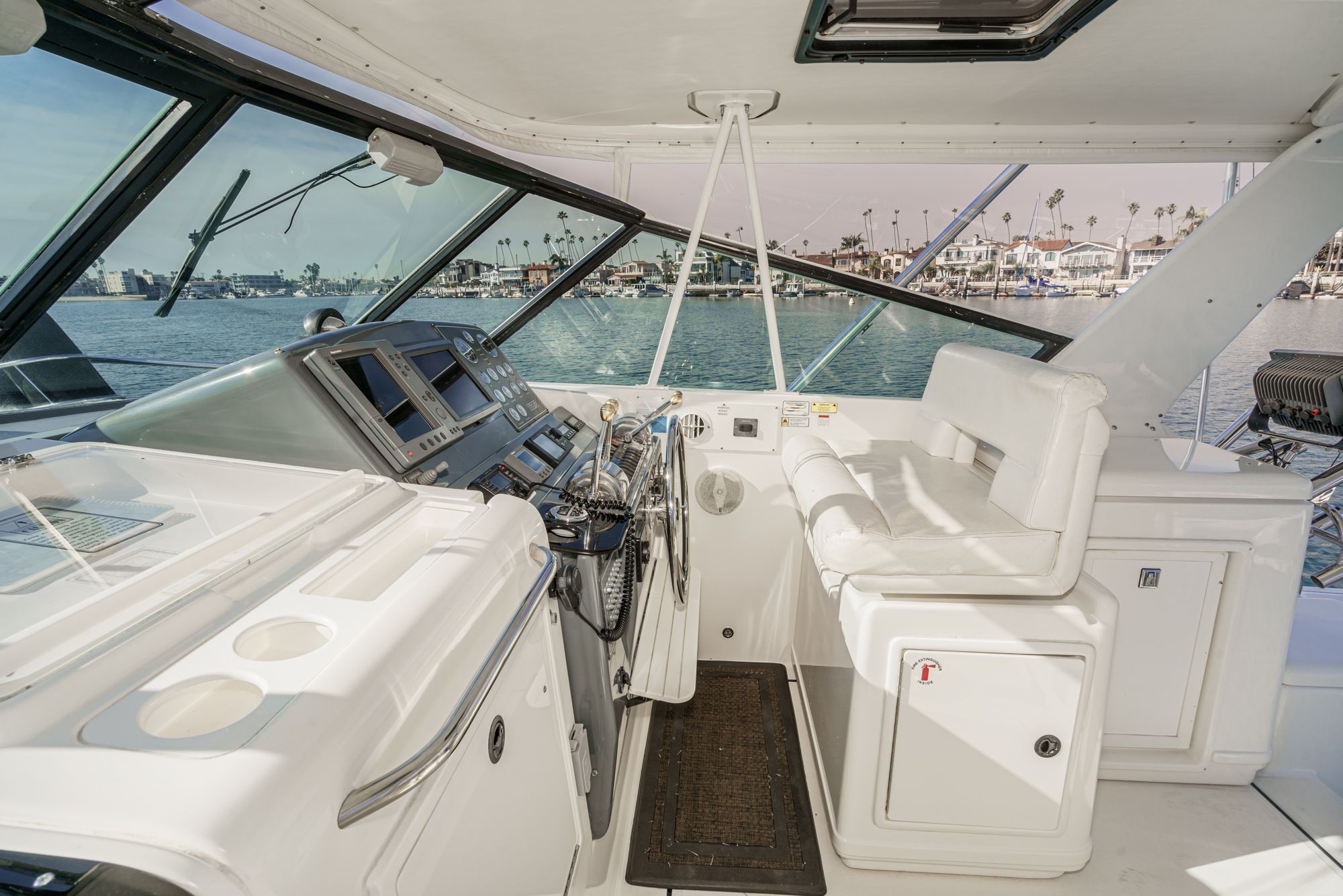 2002 Tiara Yachts 4100 Open - 32