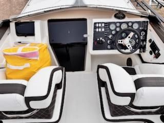 1992 Fountain Fever boat cockpit with dual seats and modern dashboard controls.