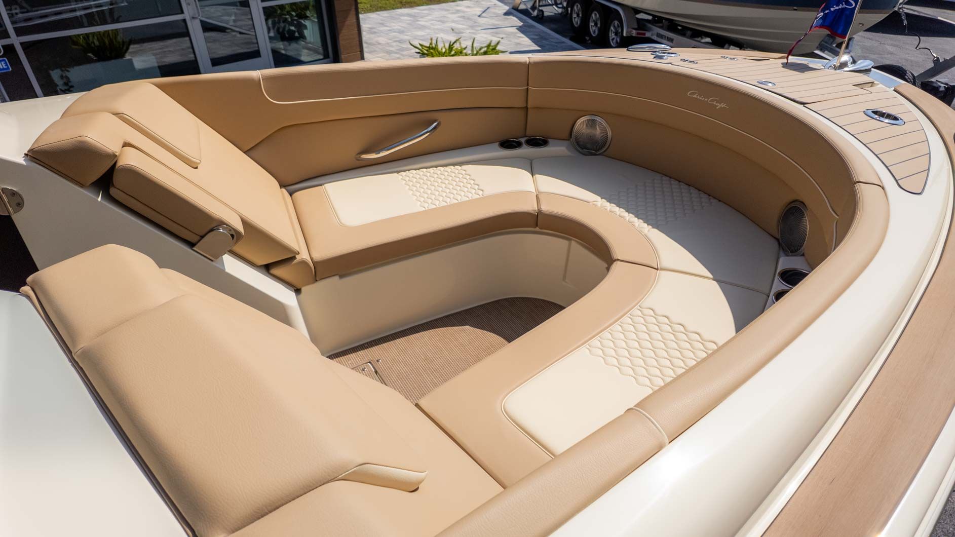 2025 Chris-Craft Launch 28 GT - 10