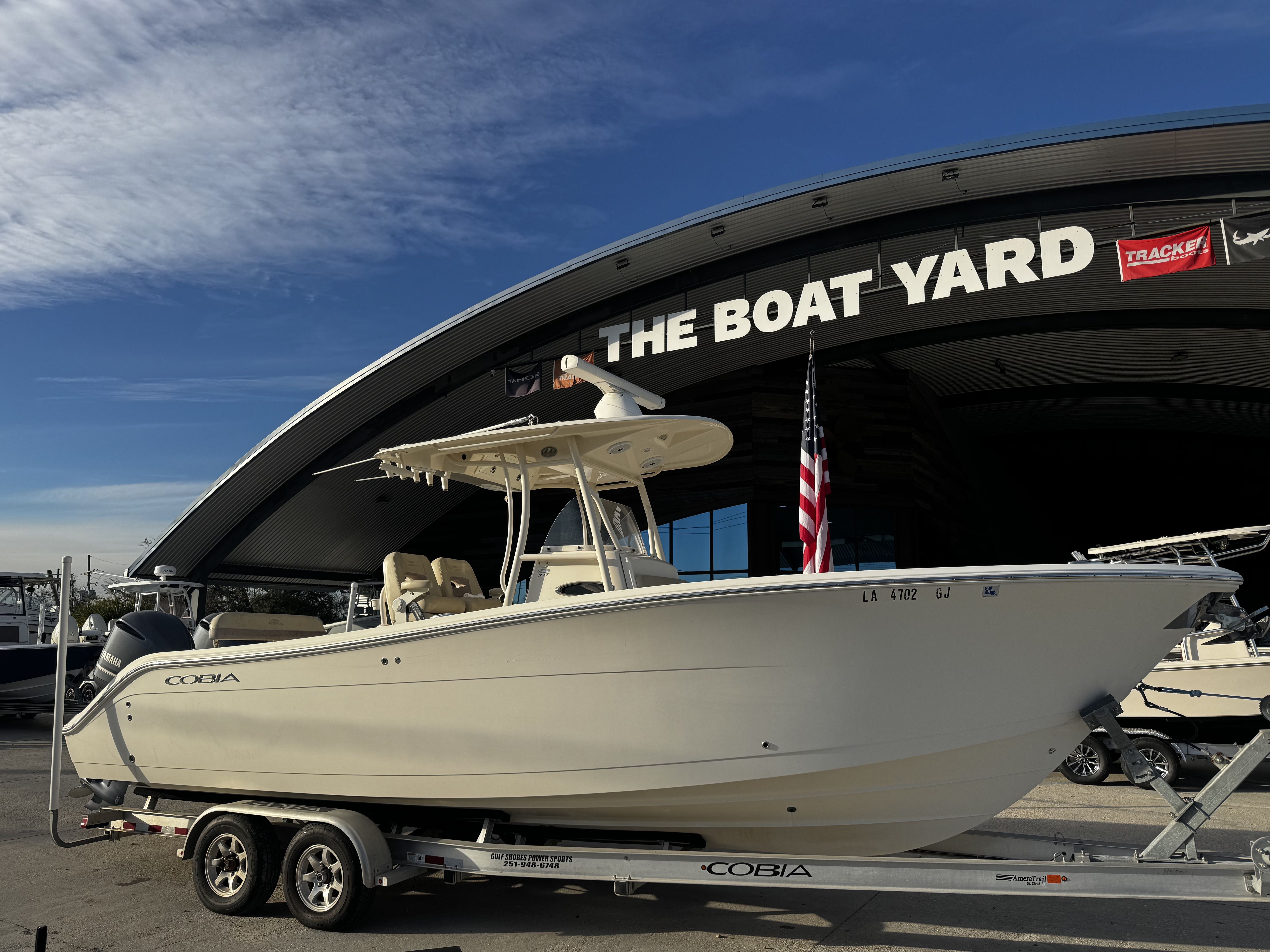 2017 Cobia 277 Center Console - 9