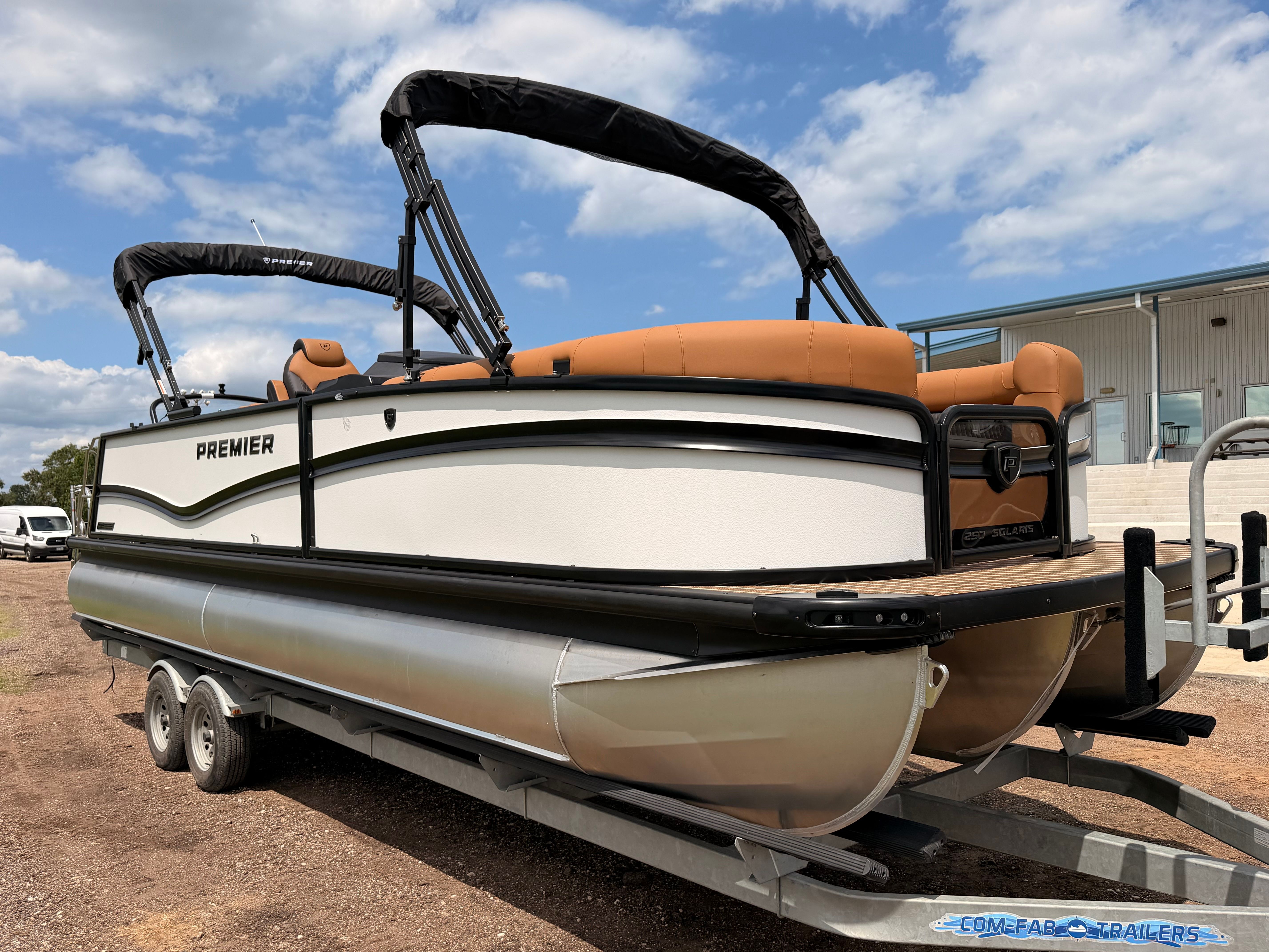 2026 PREMIER 250 SOLARIS RL CL - Image 4