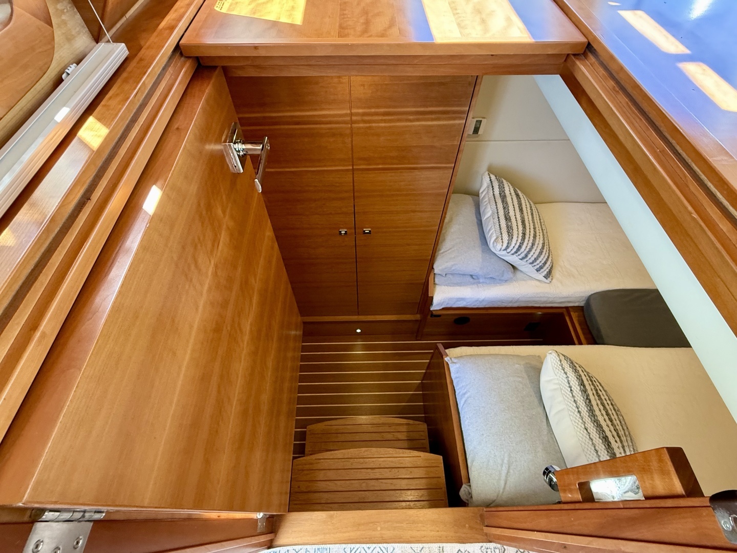 2015 Coastal Craft 45-IPS - Image 64