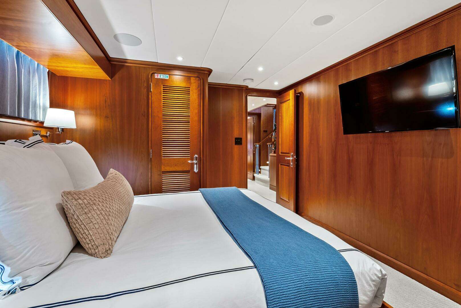 1998 Burger Raised Pilothouse - Image 26