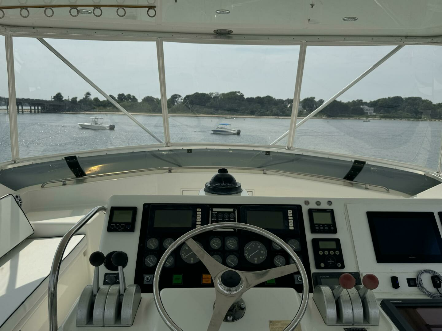 1994 Hatteras 54 Yacht - Image 16