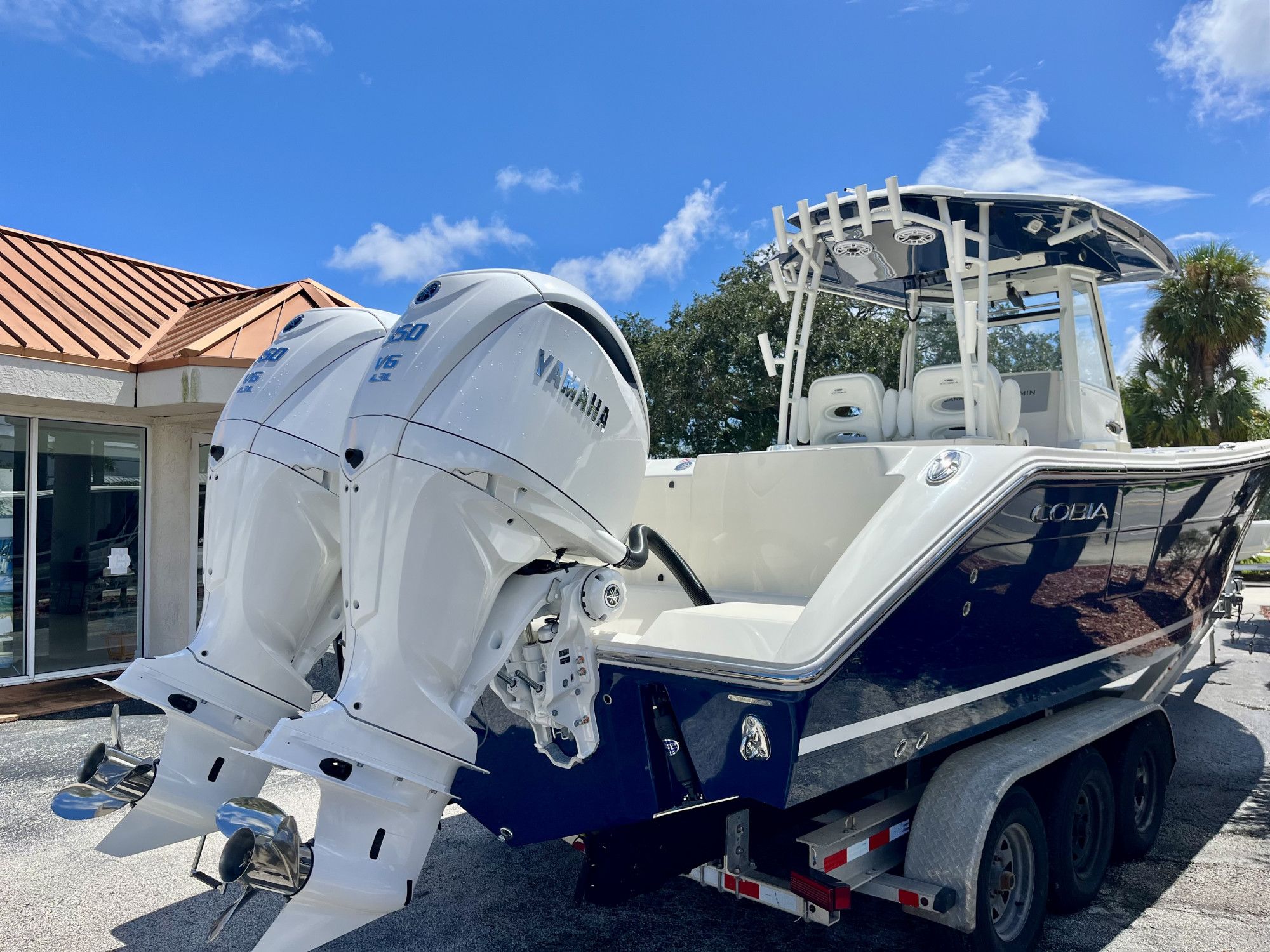 2025 Cobia 320 Center Console - 6
