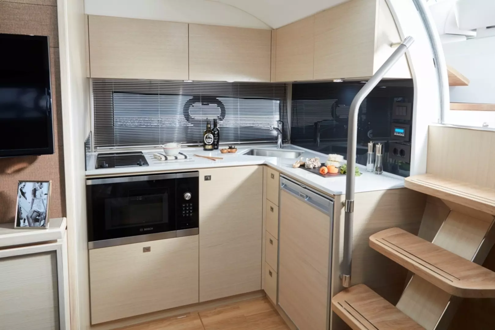 2026 Princess V40 Express - Image 7