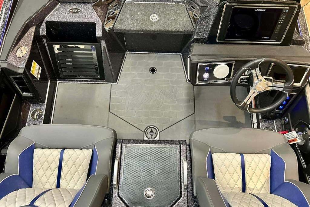 2026 Ranger Z521R Cup-Equipped boat interior with modern dashboard and dual seats.
