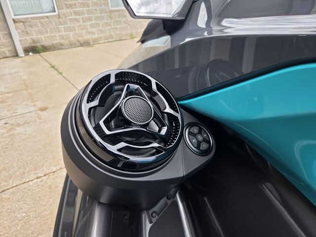 2026 Sea-Doo GTR 230 - 12