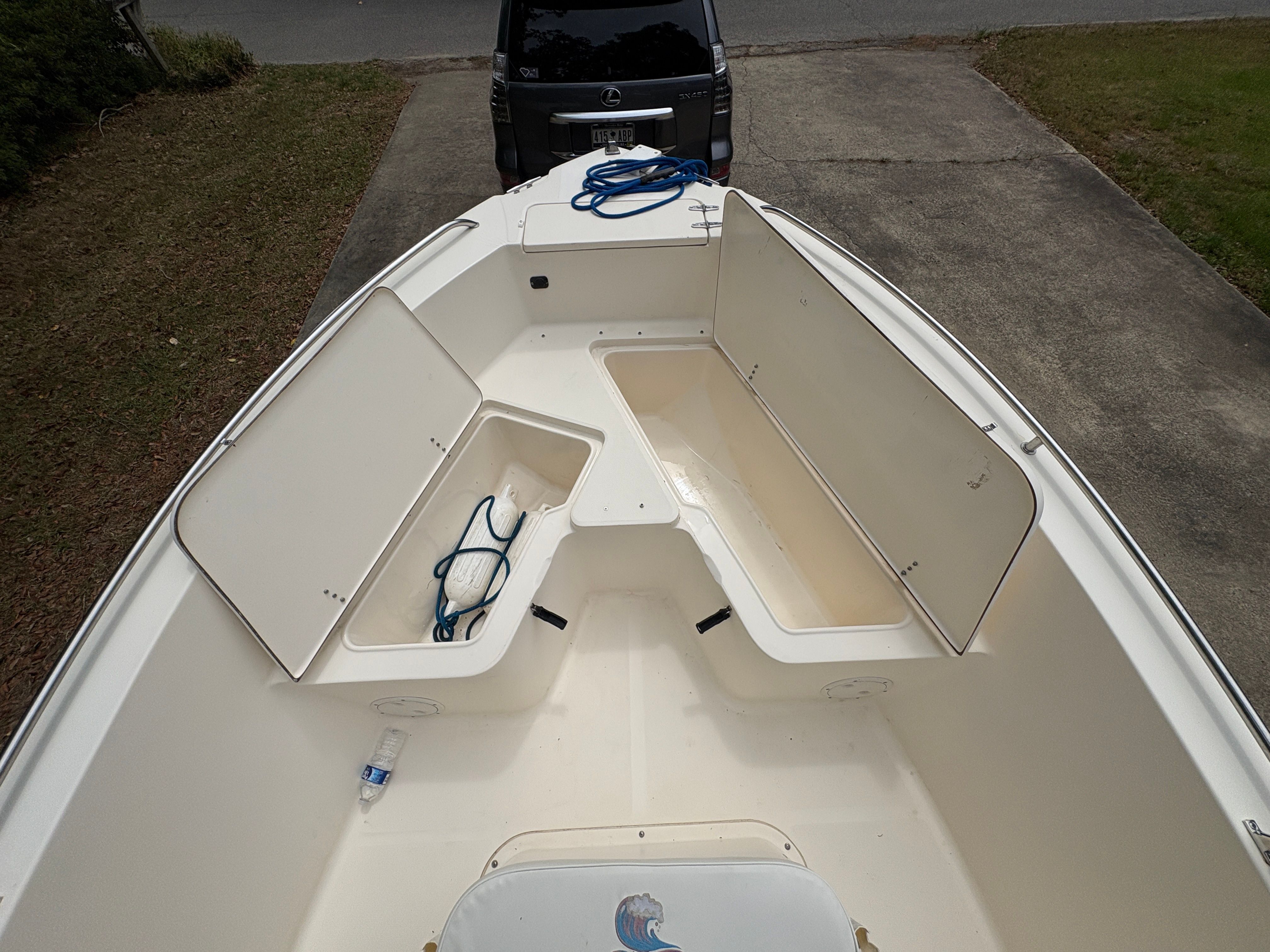 2002 Sea Hunt Tritan 202 - 8