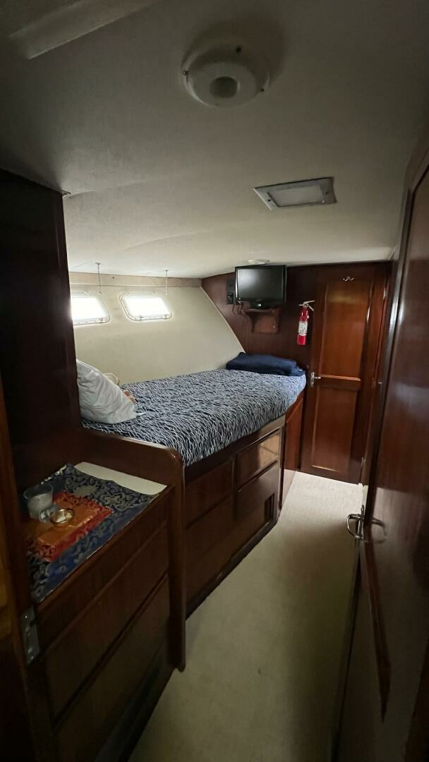 1987 Hatteras Motoryacht - Image 43