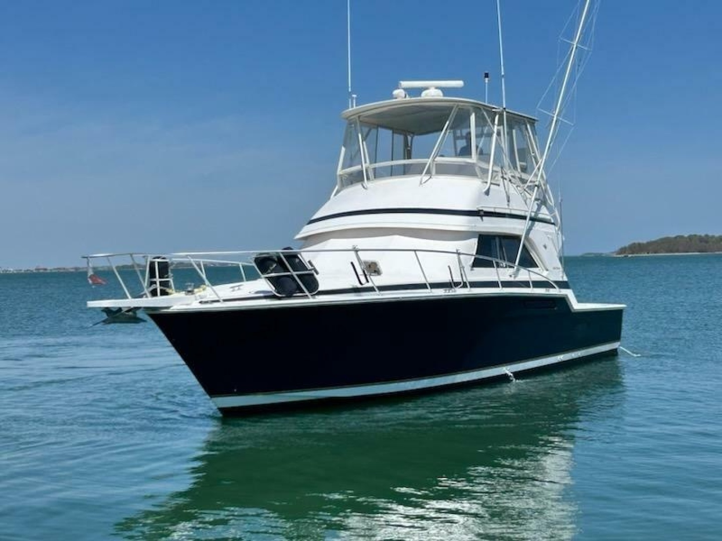 1995 Bertram — - Image 2