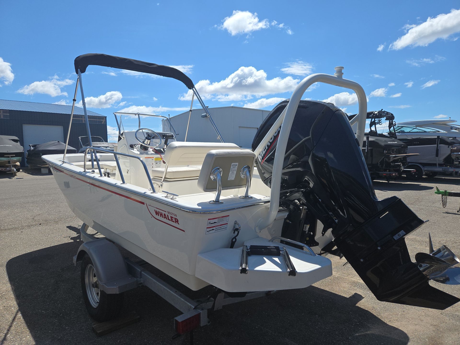 2026 Boston Whaler 170 Montauk - 8