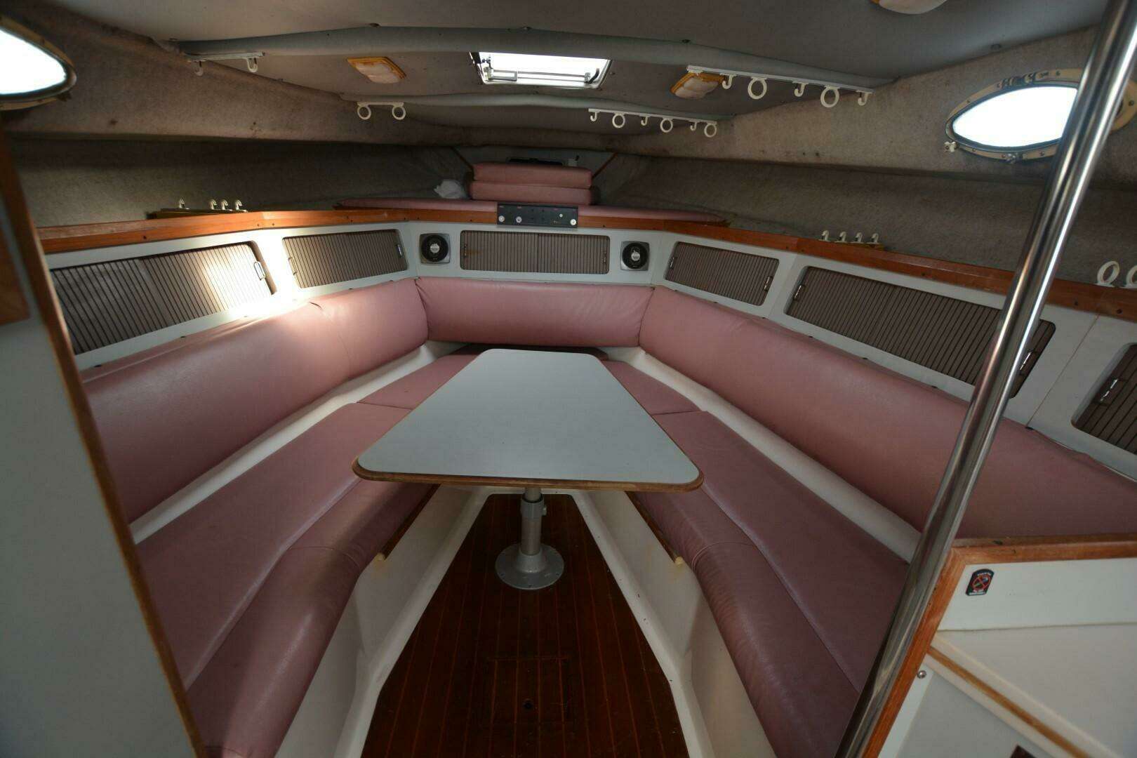 1987 Luhrs Alura - Image 19