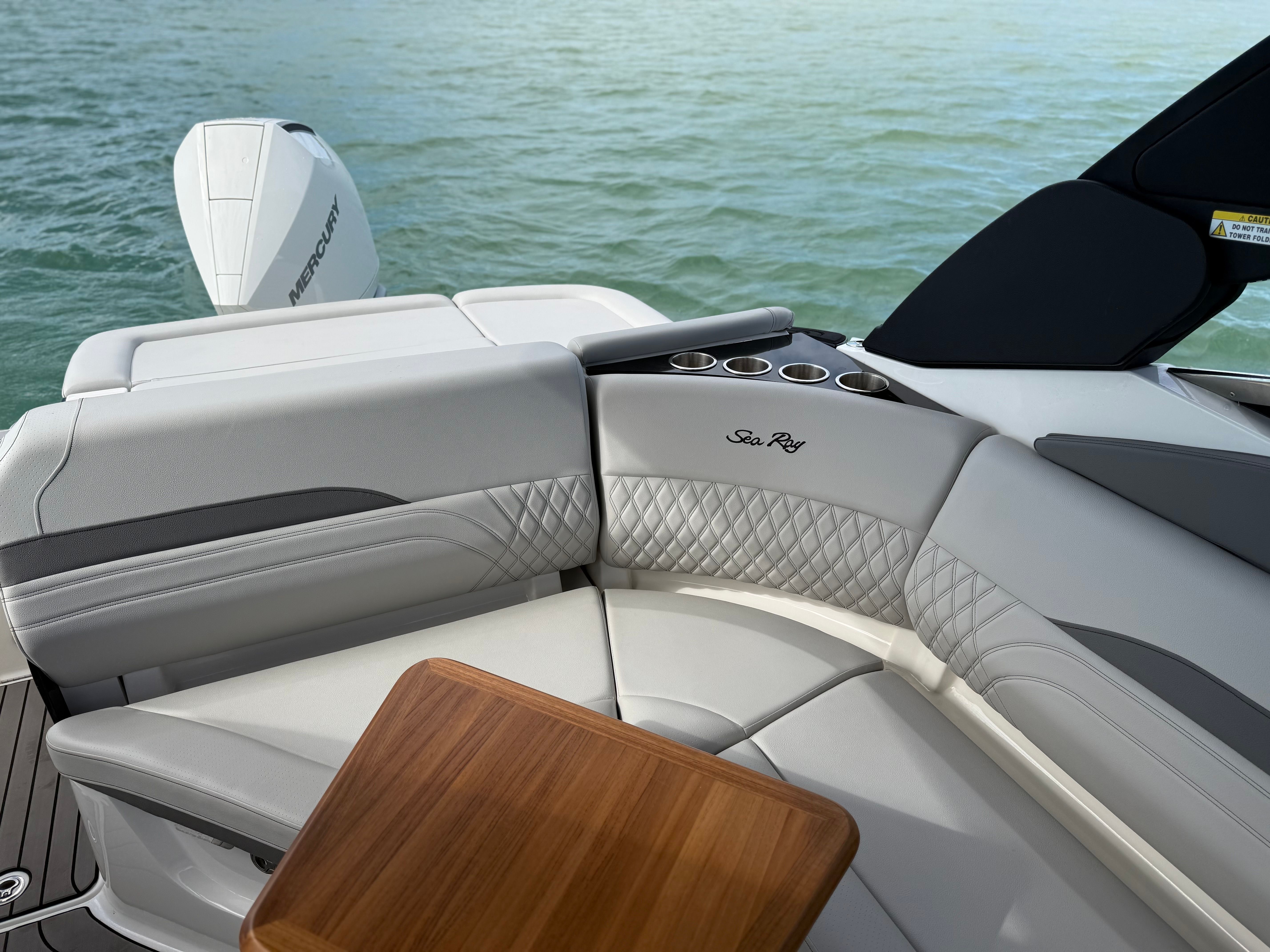 2024 Sea Ray SLX 260 Surf - 10