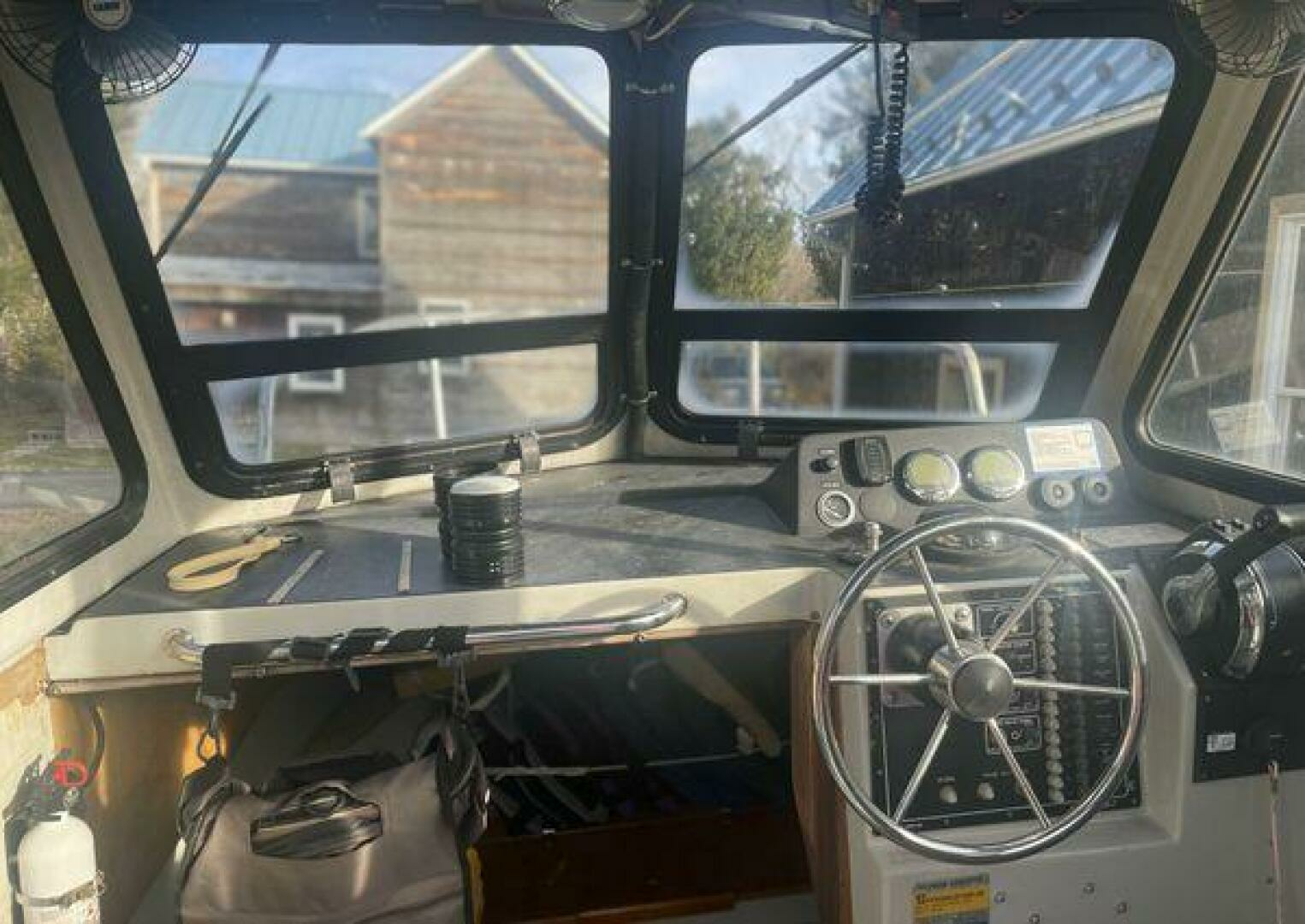 1990 Boston Whaler Frontier - Image 15