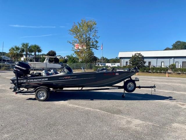 2014 Bass Tracker PRO TEAM 190
