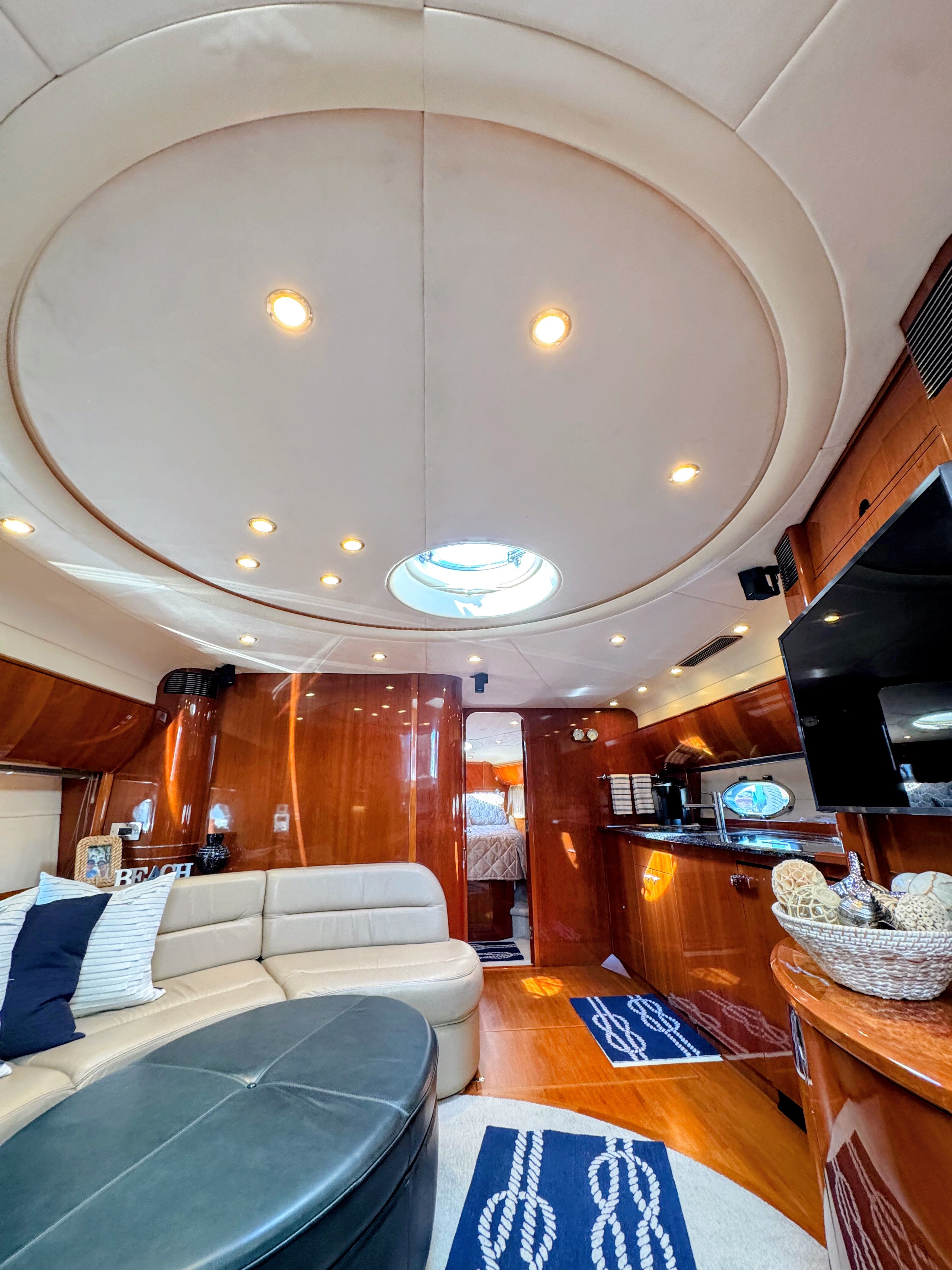 2004 Viking Princess V58 - 38