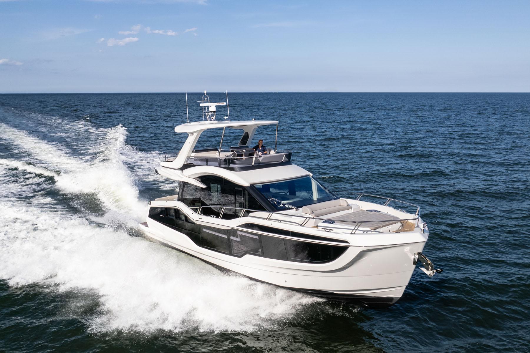 2025 Galeon 560 Fly