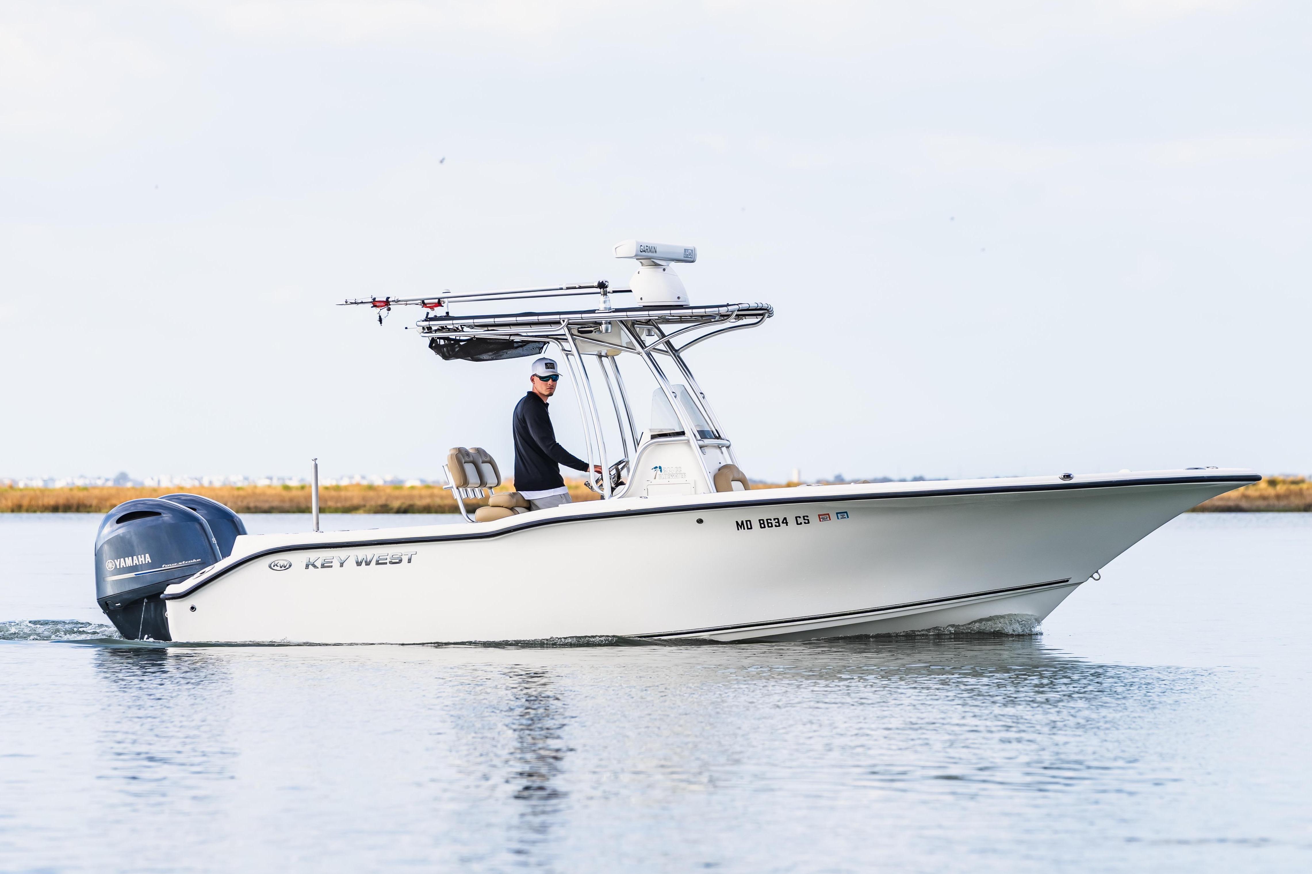 2018 Key West 244 Center Console