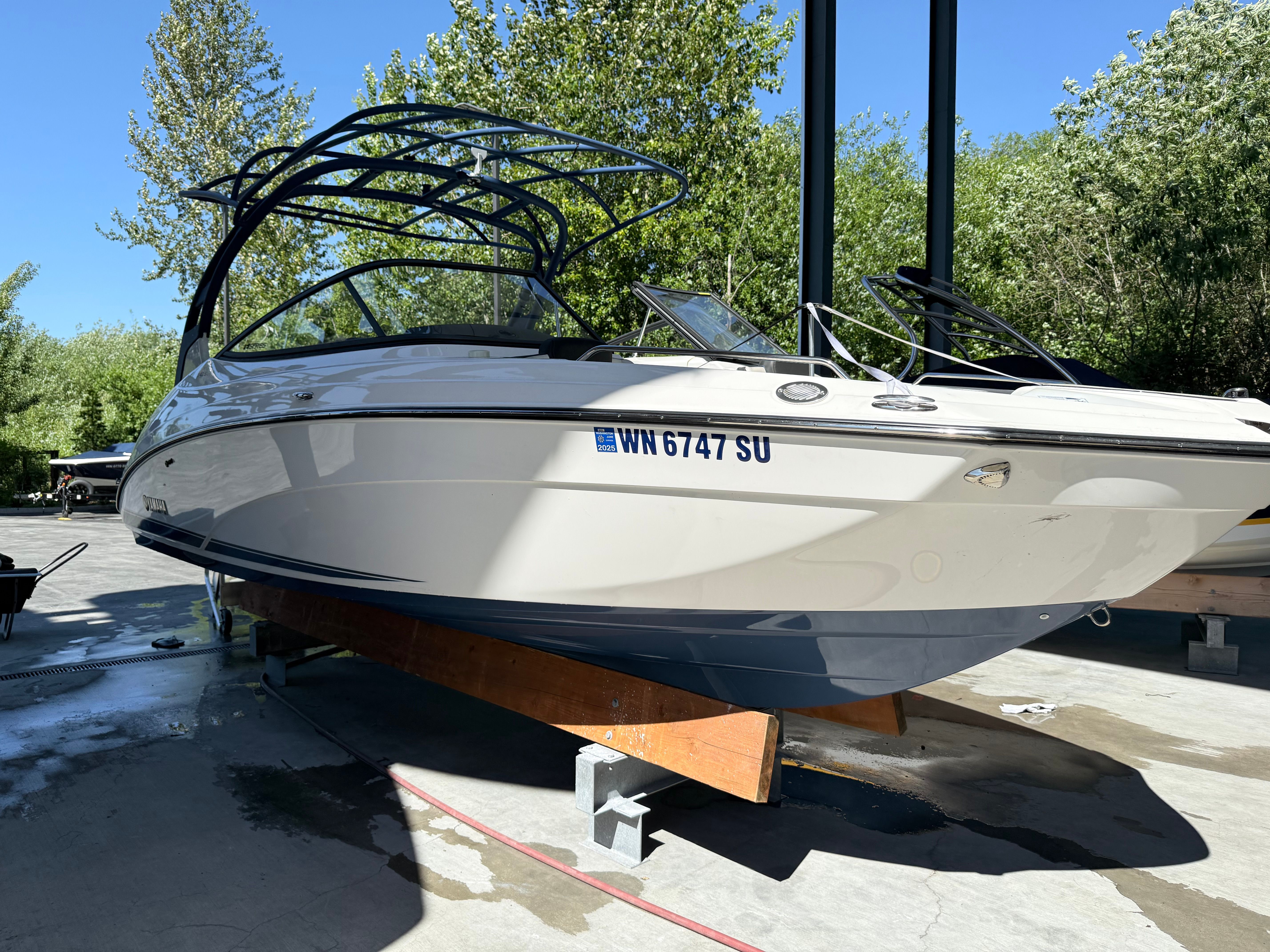 2020 Yamaha Boats 242SE