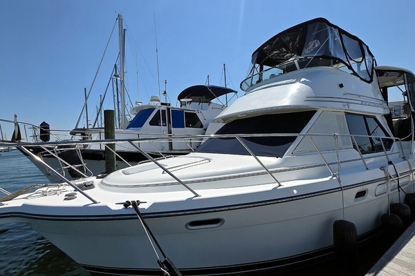 1999 Bayliner 4087 CPMY