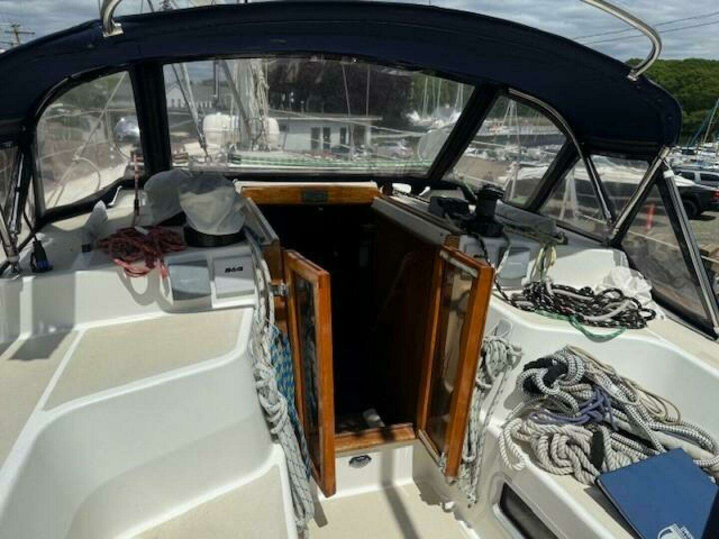 1987 Tartan 40CB - Image 9