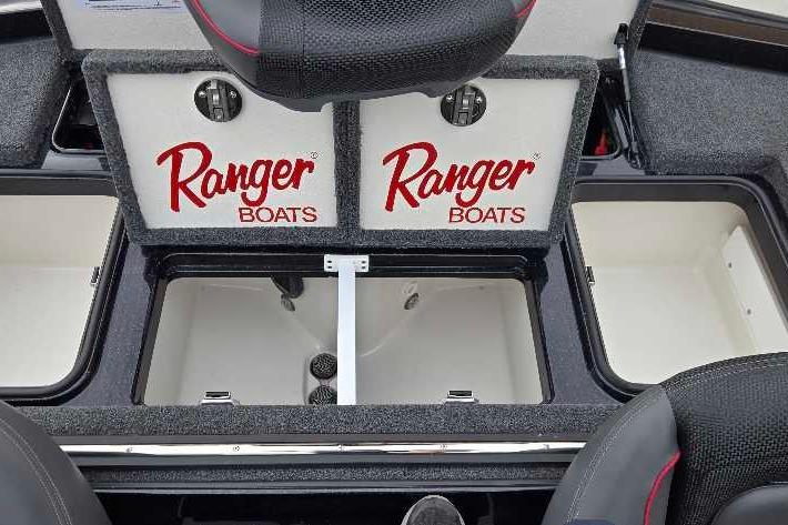 2025 Ranger Z518 boat interior with storage compartments and Ranger Boats branding.